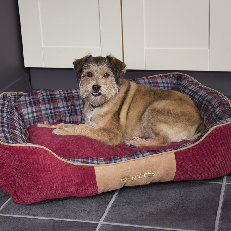 Highland Polyester Pet Bed, Red/Black/Brown, 16cm H x 50cm W x 40cm D