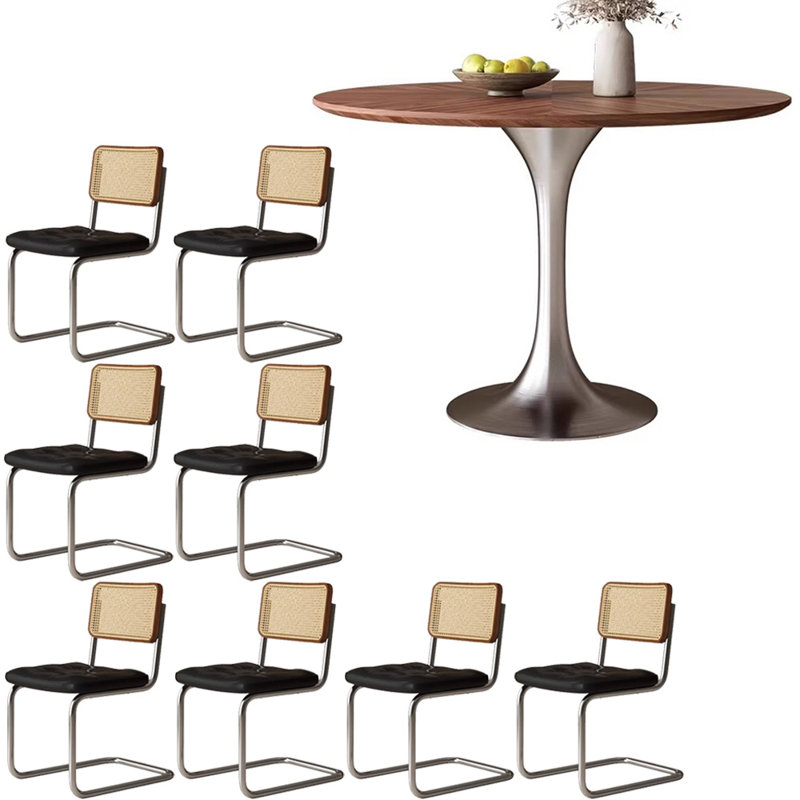 Ensemble de table ronde de style médiéval