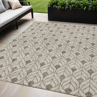 Tapis intérieur / extérieur géométrique lavable 5 pi x 8 pi brun et beige