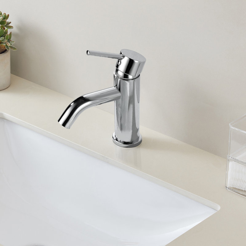 Single-Hole Single-handle Bathroom Faucet, Chrome