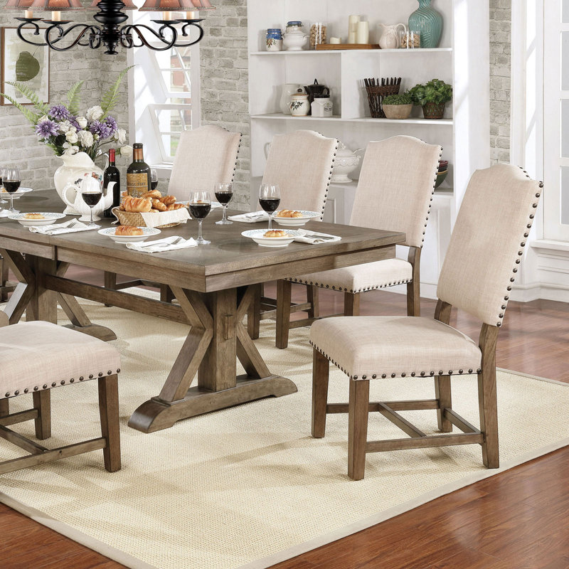Altunar Extendable Dining Table