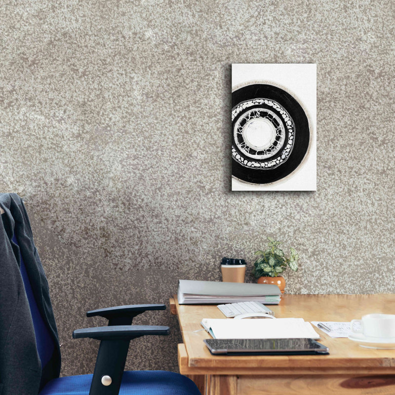 "Circuli 1" par Design Fabrikken, H 18 po x l 12 po x P 0,75 po