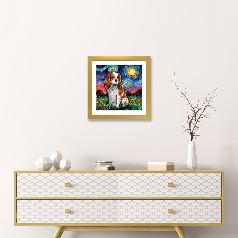 «Cavalier King Charles Spaniel Night II» par Aja Trêves - reproduction d'art, H 16 po x l 16 po x p 1 po, Papier encadré doré