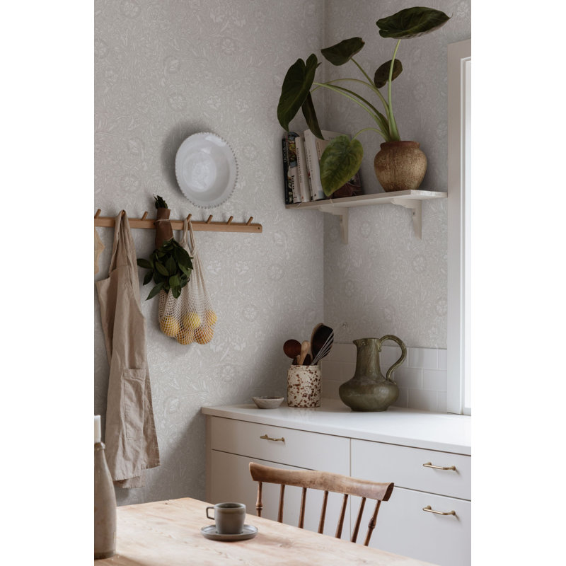 Villa Dalaro 2 Floral Wallpaper Roll, Sandstone