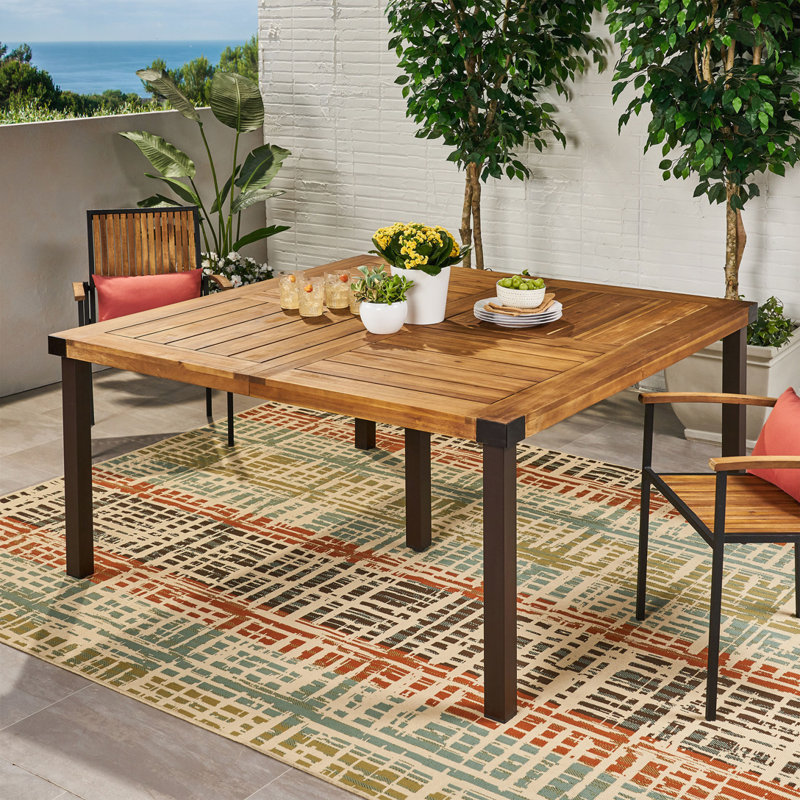 Table d'extérieur