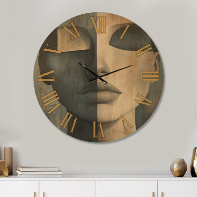 Portrait de Muse Fractured I - Horloge murale moderne surdimensionnée, imprimée sur bois