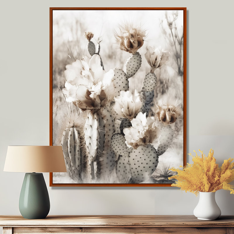 «Cream Desert Cactus - Cactus», art mural encadré, H 44 po x l 34 po, Cadre flottant brun