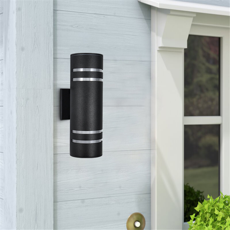 Bryanah Wall Light