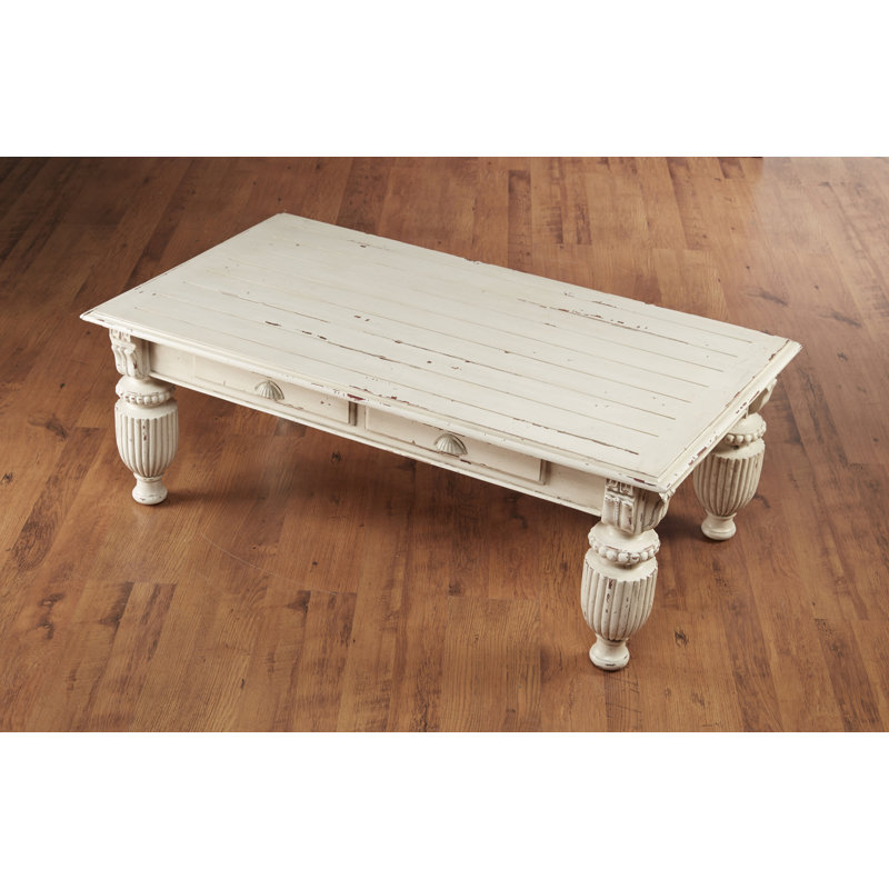 Table basse en bois massif Bevill, Parchemin
