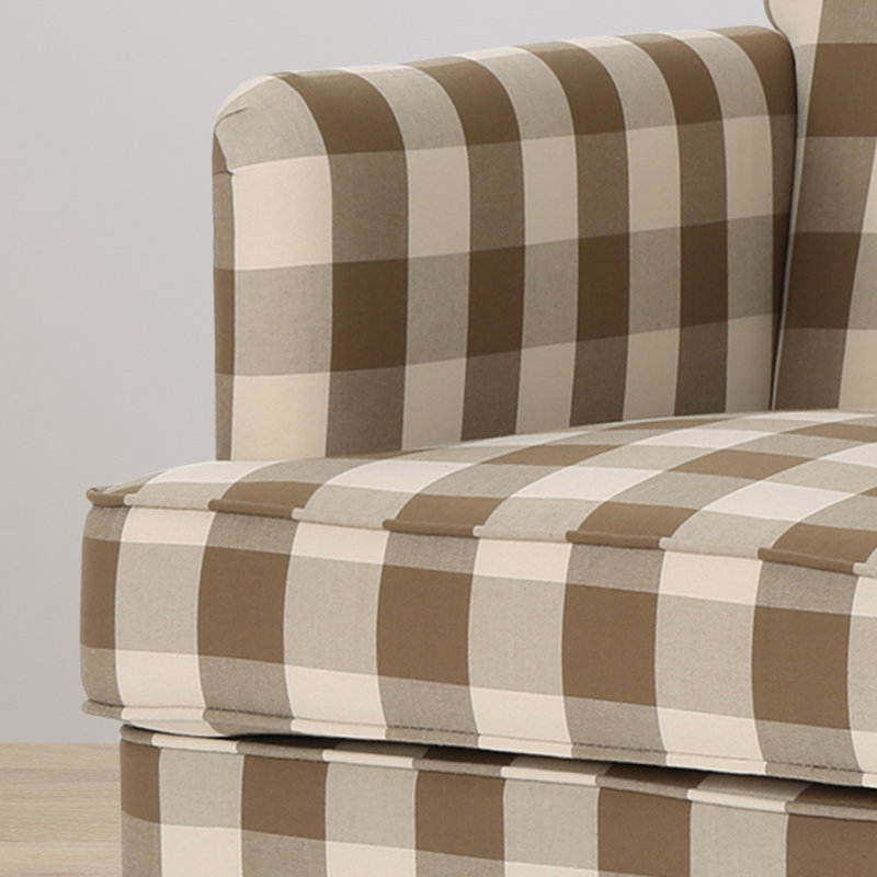 Confortable fauteuil club capitonné pour un décor et une détente élégants, Brown
