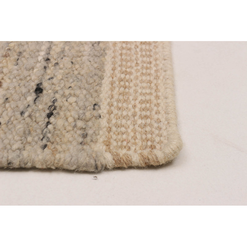Kilim gris clair Marrakech 5 pi 3 po x 8 pi 4 po