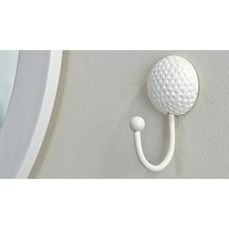 Crochet mural pour boule de golf
