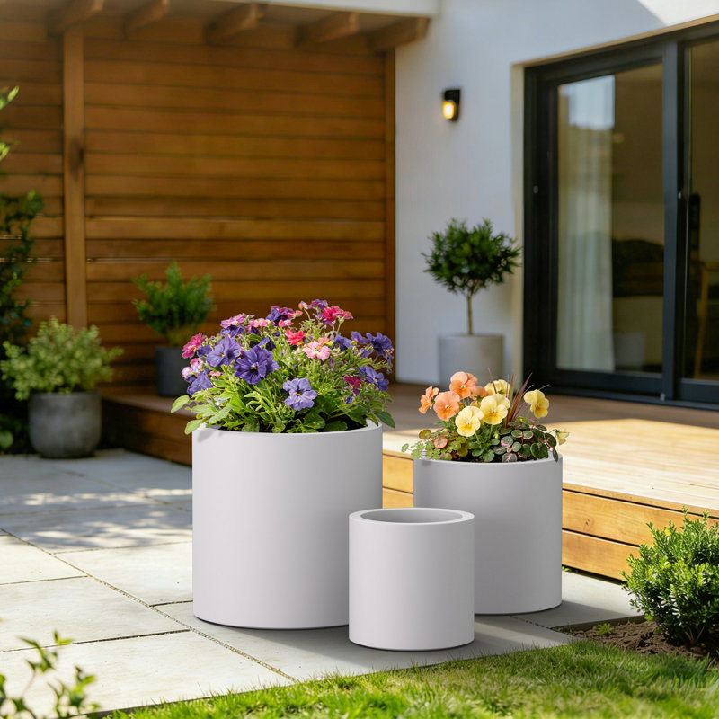 Centonze 3-Piece Pot Planter Set, White