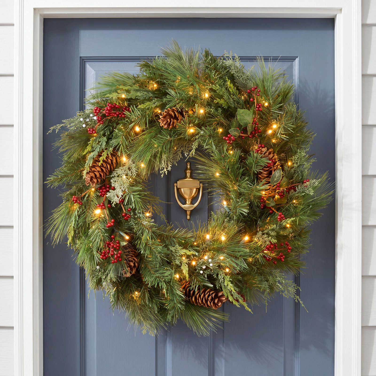 30" Pine Pre-Lit Wreath