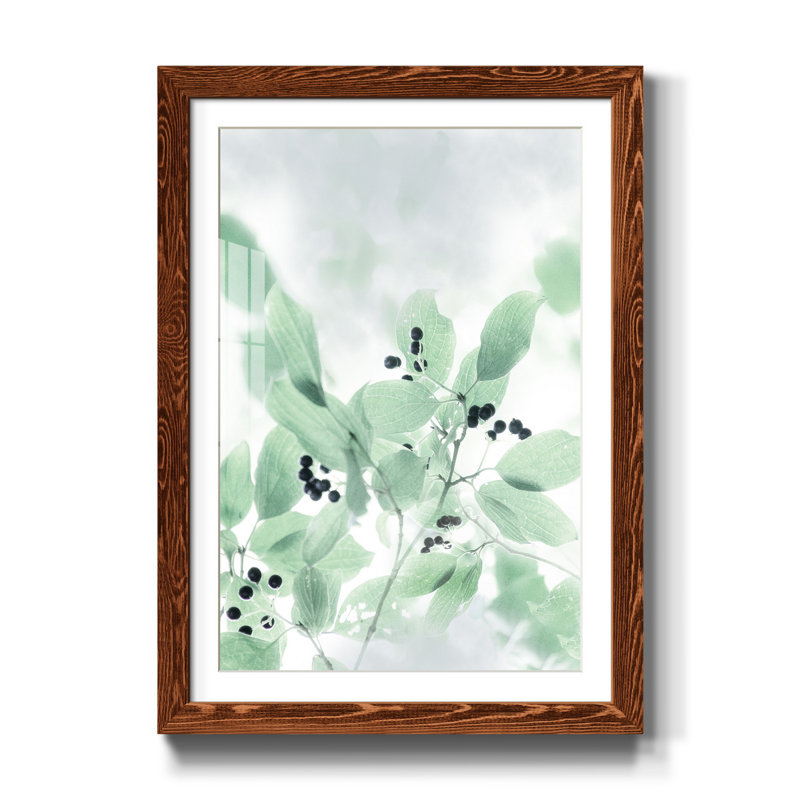 Berry Bright I - cadre photo, impression sur papier, H 37,5 po x l 27,5 po x P 1,5 po, Érable