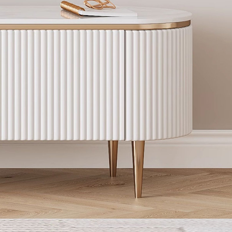Meuble télé de style français avec table basse