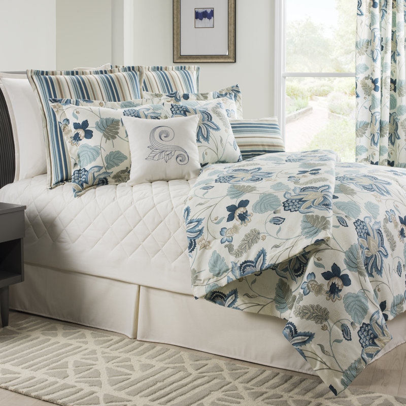 Savannah Floral Comforter, King Comforter + 2 Shams, Comforter Set