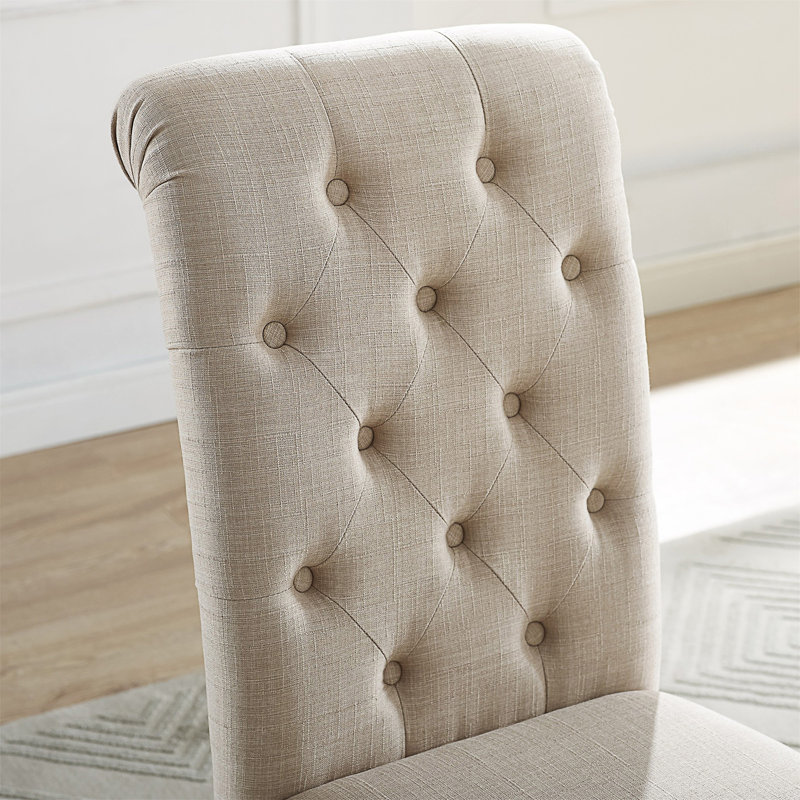 Ensemble de salle à manger 6 pièces avec table en pin rustique, base en métal, chaises rembourrées et banc pour une décoration intérieure élégante