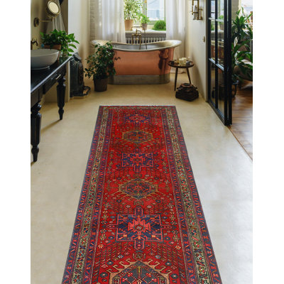 Khylar Distressed MacI Red Runner