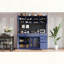 Grand buffet avec huche et prise de courant-494083027