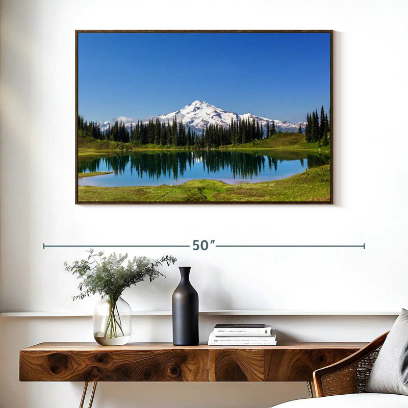 Mont Rainier, petite lagune, Cadre flottant en noyer, 40 po x 27 po