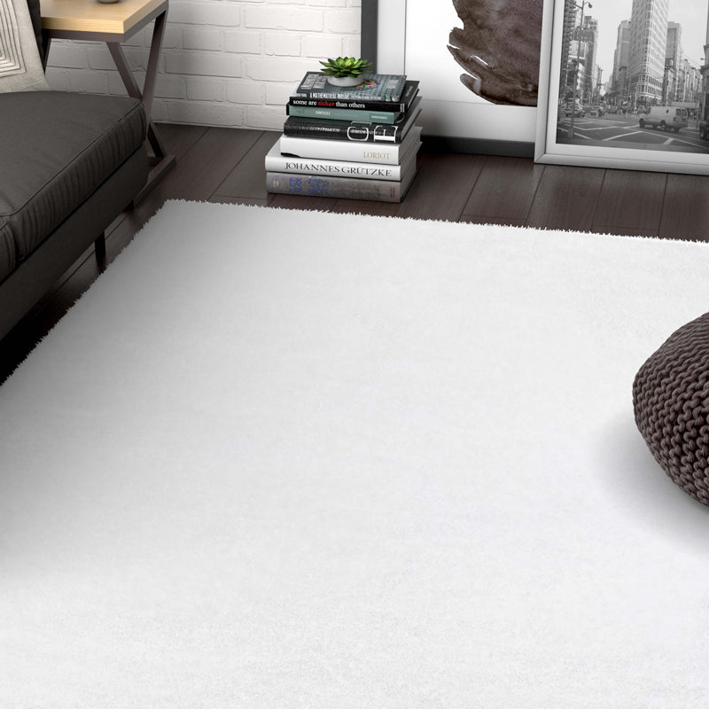 Tapis blanc à poils longs Feather, Rectangle 3 pi 3 po x 5 pi
