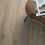 Plancher de vinyle imperméable luxueux et imperméable 9 po x 48 po 5MM Brawley-128870587