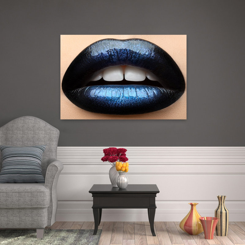 «Vibrant Blue Lips Bold Dramatic Vibrant», reproduction d'art murale, 32" H x 48" W
