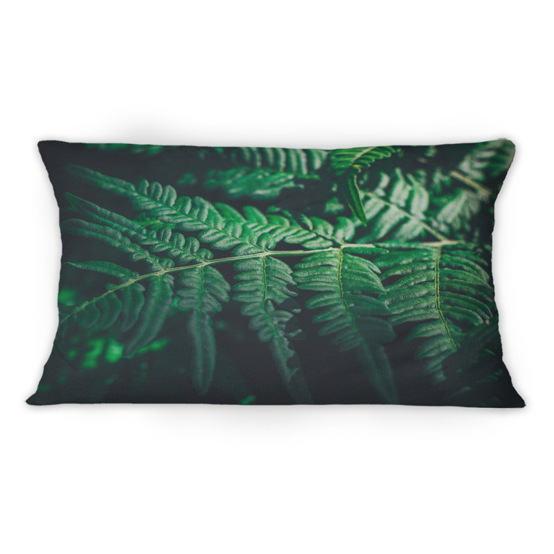 Coussin décoratif vert foncé à motif de feuilles de fougère sur fond noir VI-1