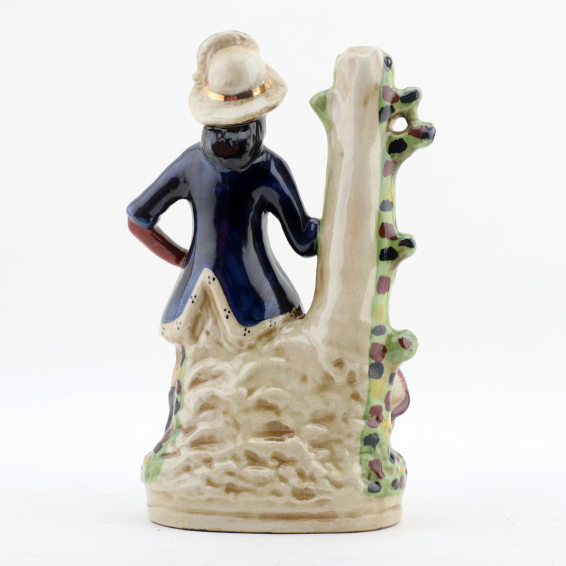 Figurines & Sculptures