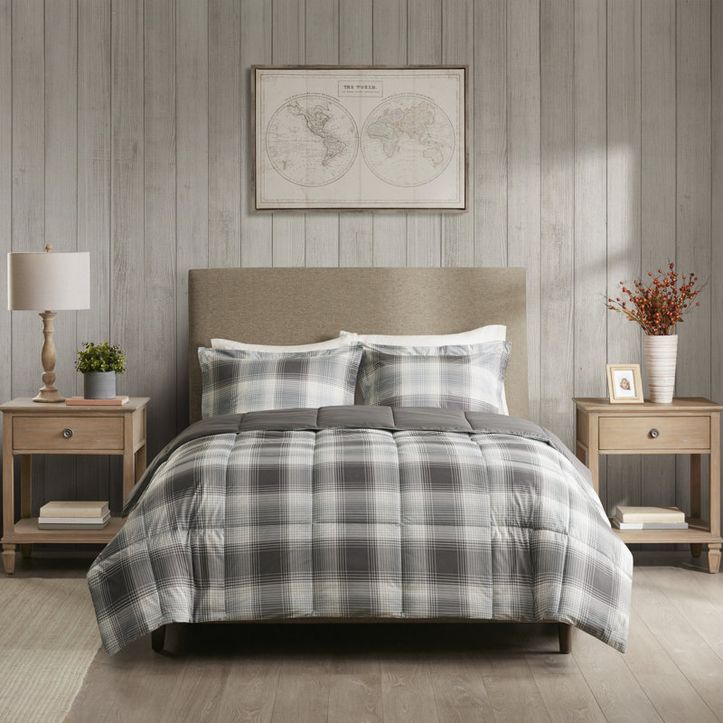 Gray Full/Queen Down Alternative Comforter Set with Plaid Pattern