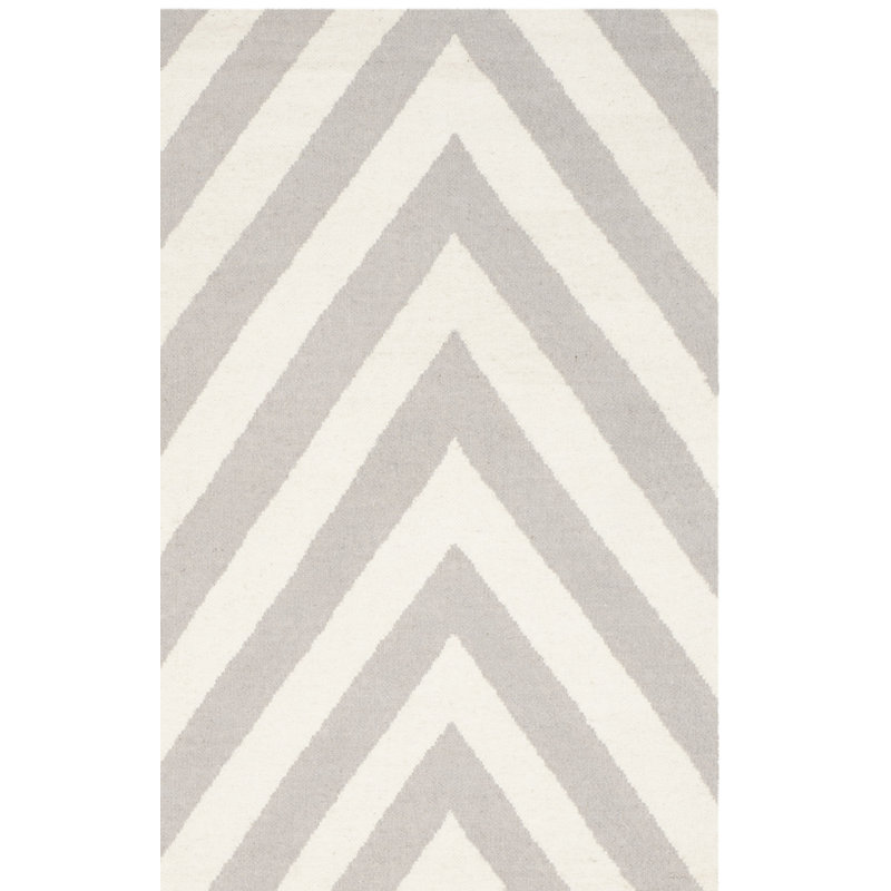 Rodgers Hand Woven Flat Weave Wool/Cotton Chevron Rug in Gray/Ivory, Rectangle 8' x 10'