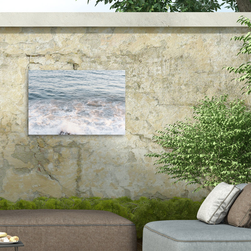 Elena Chukhlebova Saltwater Cures All Wounds Outdoor  Canvas, H 30 po x l 47 po