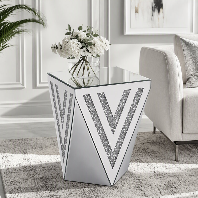Table carrée inversée à miroir triangulaire avec incrustation de diamant en cristal, 21.65" H x 13.8" W x 13.8" D