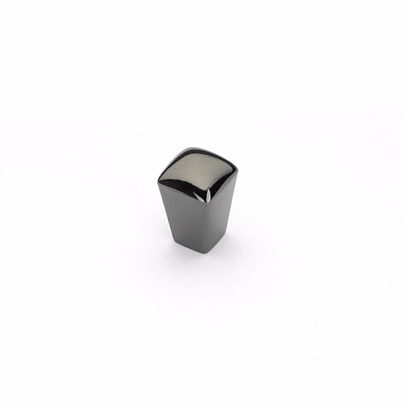 Schaub Skyevale 1/2" Cabinet Knob, Black Chrome