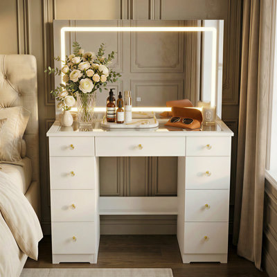 Modern Makeup Vanity With Lighted Mirror And Strong Storage