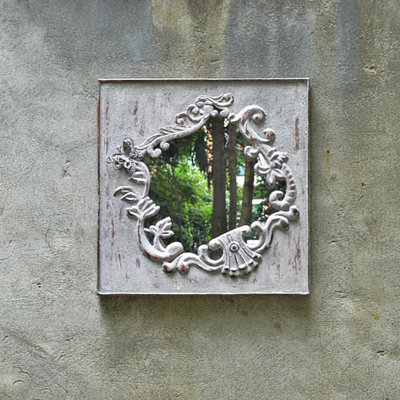 Décoration murale rétro avec miroir en fer
