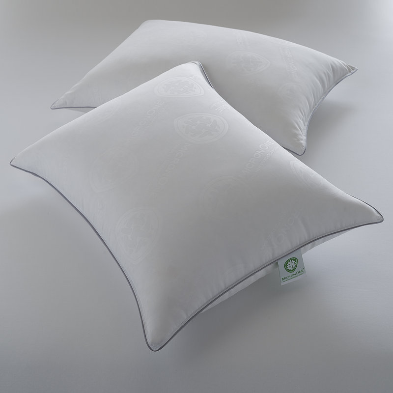 Standard Size White Hypoallergenic Polyester Pillow Set