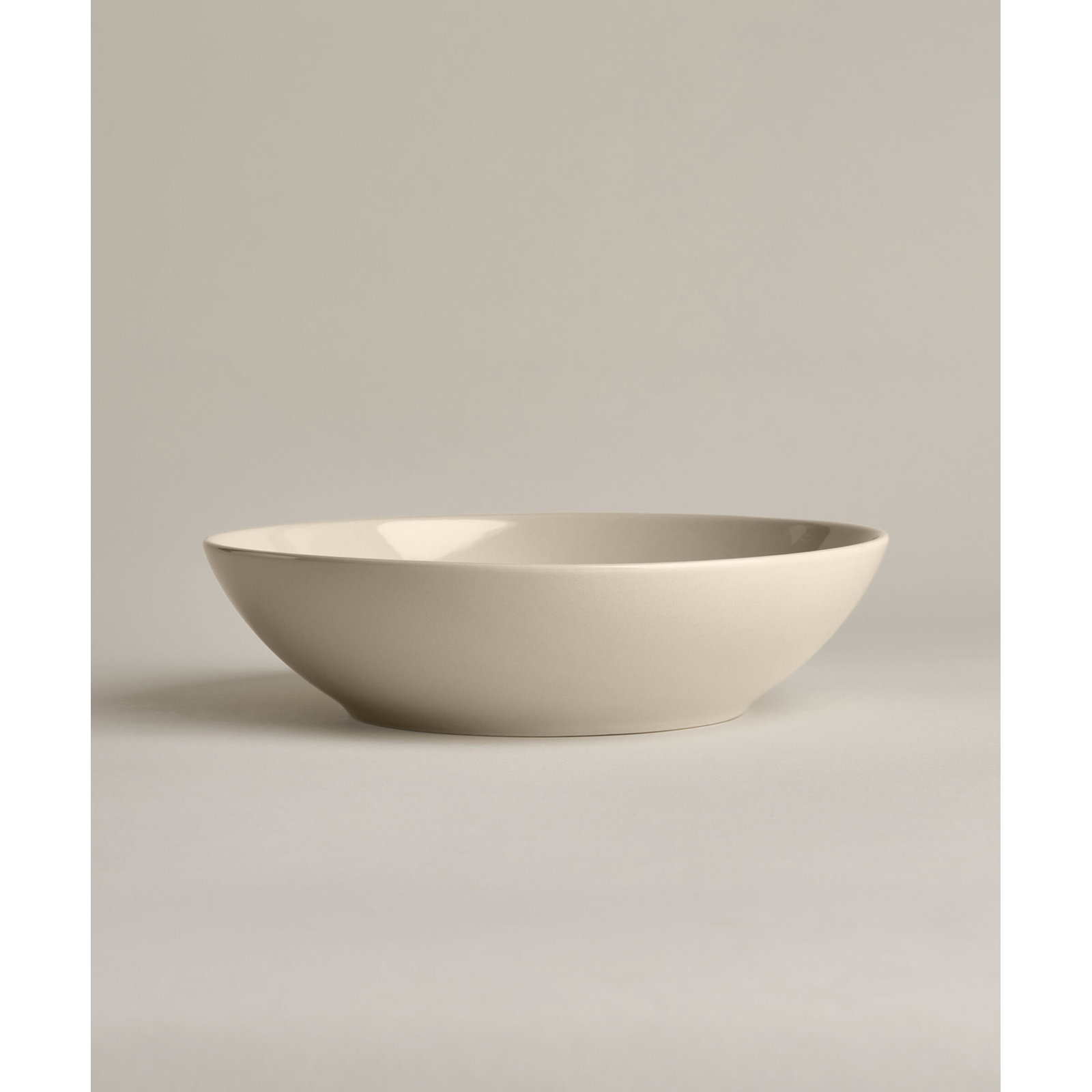 Year & Day Glossy Big Bowls, Beiege