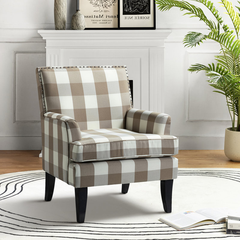 Fauteuil rembourré de 27,15 po de largeur avec garniture cloutée Iliana, Tan Check Polyester Blend