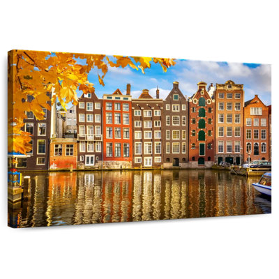 Bâtiments de Sireci au canal Amsterdam