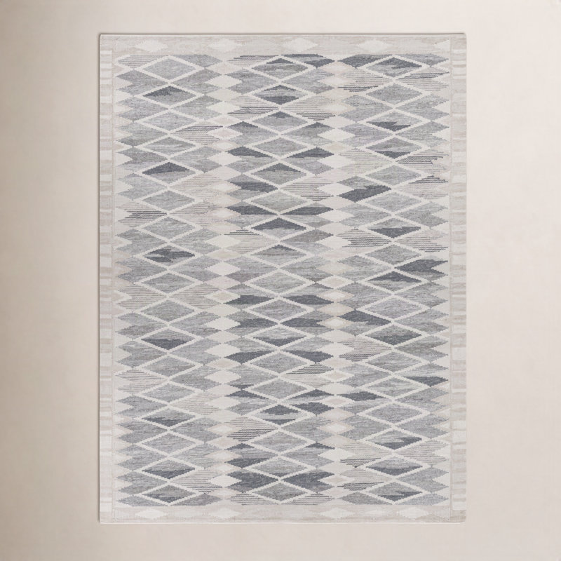 Gilson Geometric Indoor Rug, Rectangle 2' x 3'