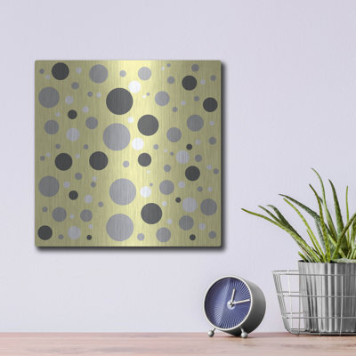 «Fade To Grey Dark and Light Grey and White Dots» par Sabrina Balbuena, art mural en métal