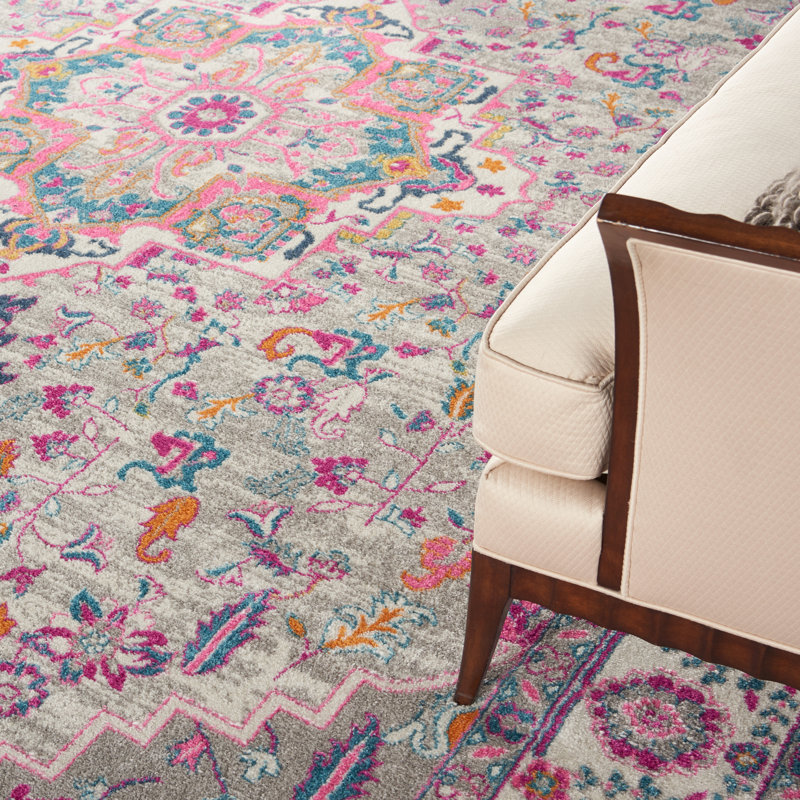 Verda Oriental Indoor Rug, Rectangle 6'7" x 9'6"