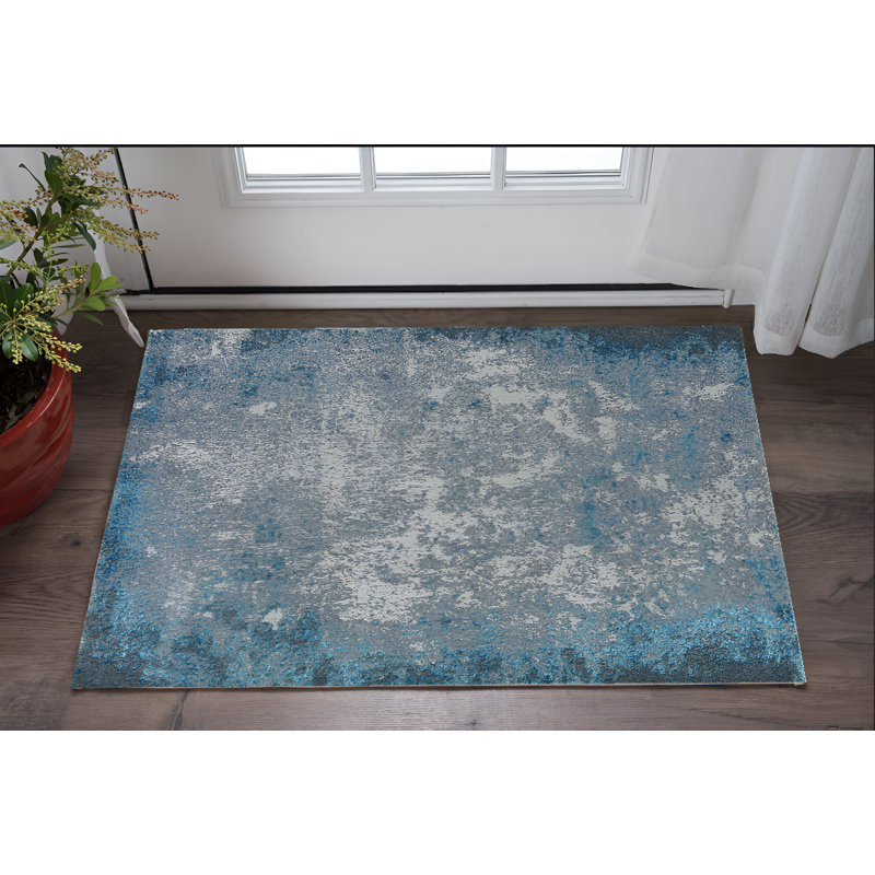 Tufted Silver/Blue Area Rug