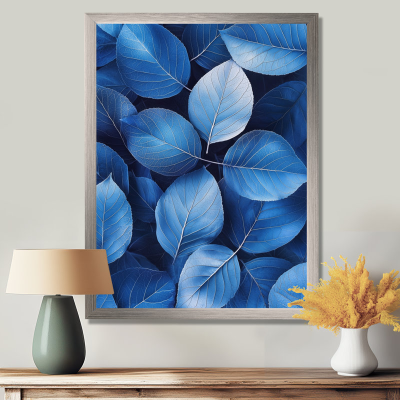 Fairford - art mural floral sur toile, H 44 po x l 34 po, Reproduction encadrée d'une seule photo, Silver