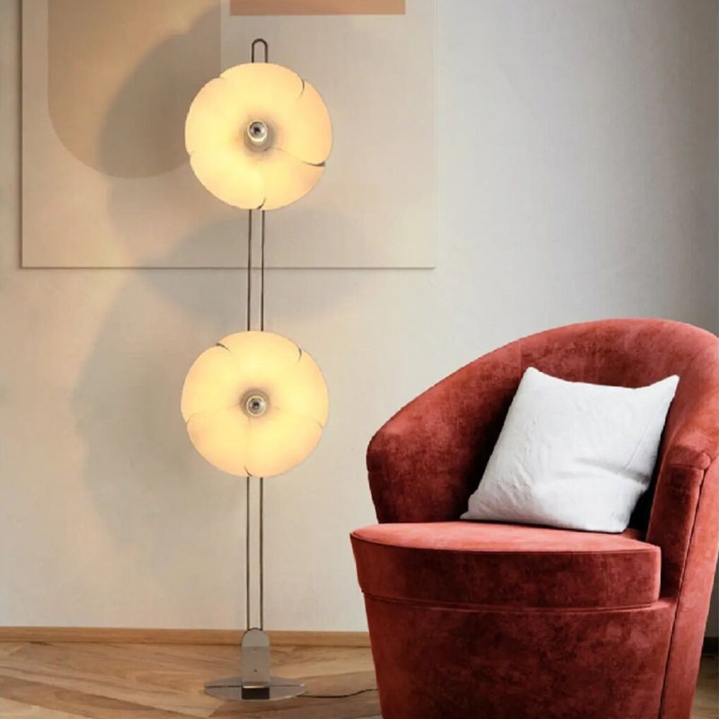 Lampes sur pied en fer blanc