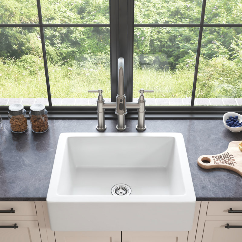 24"L x 19" W Farmhouse/Apron Front White Ceramic Kitchen Sink
