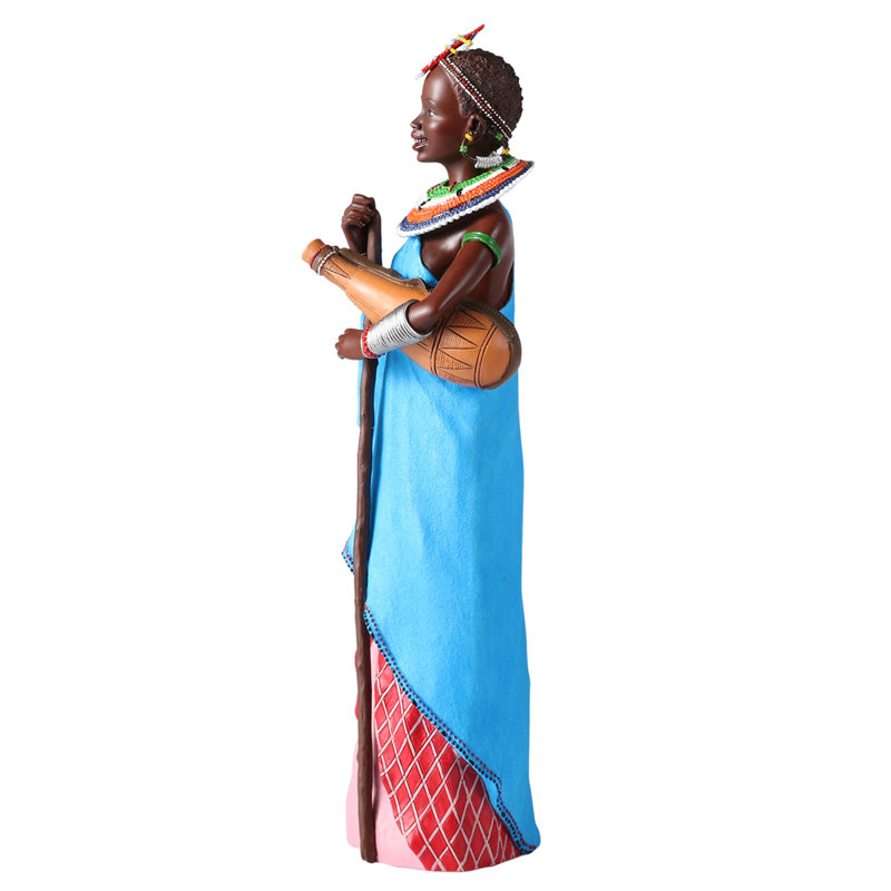 Caio Figurines & Sculptures