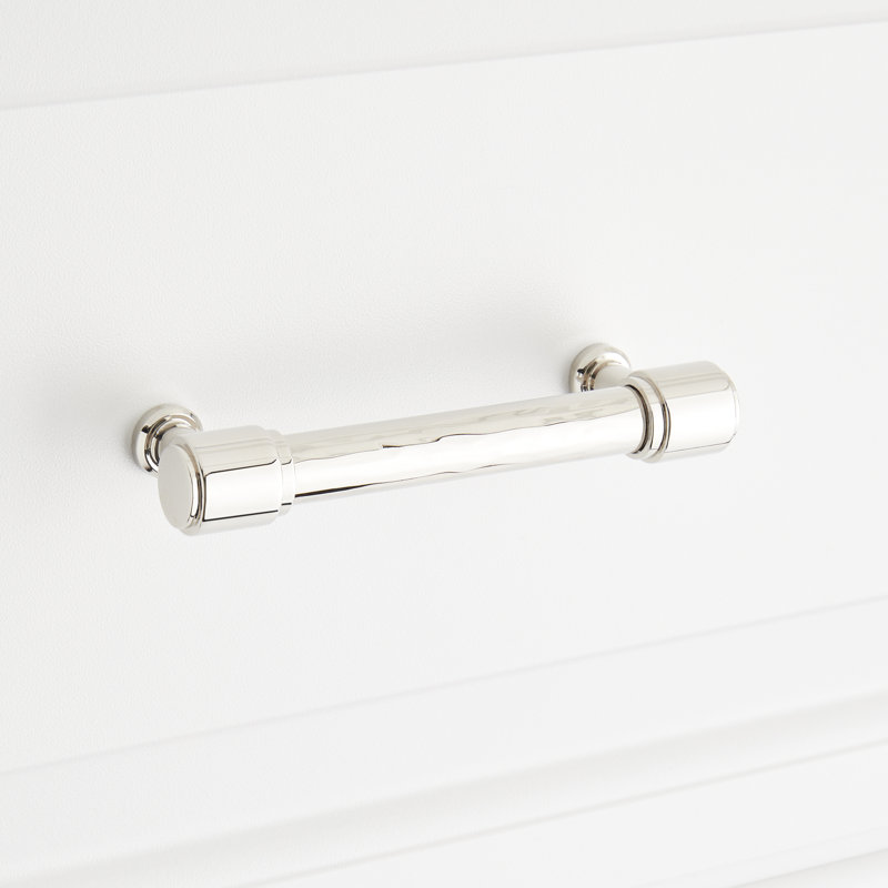 Poignée d'armoire texturée 3-3 / 4 po Lazzara, Nickel poli